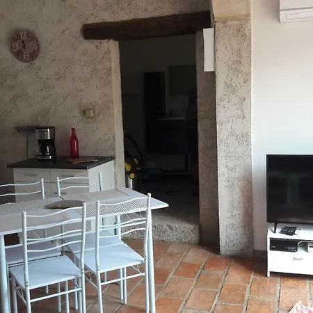 Hébergement de vacances Maini *