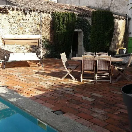 Maini Hébergement de vacances *
